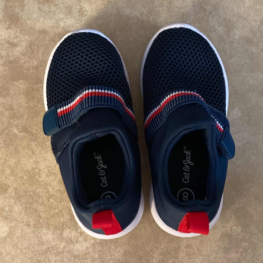 Like New Cat & Jack Austen Water Shoe